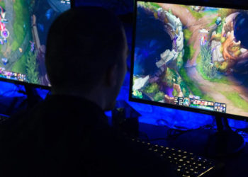 pace-university-esports-player